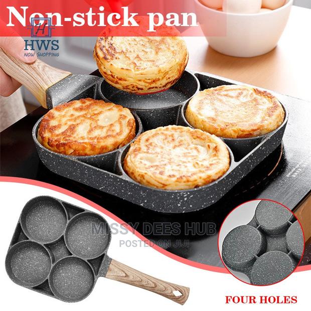 4 Hole Non-Stick Frying Pan · Photo 2