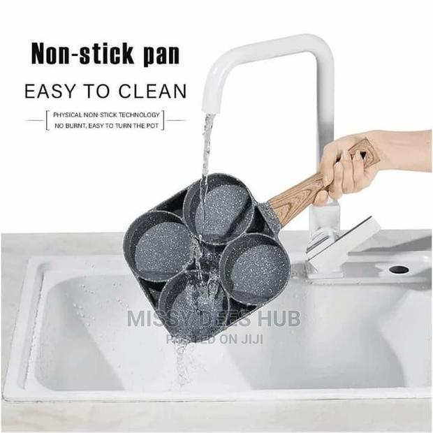 4 Hole Non-Stick Frying Pan · Photo 6