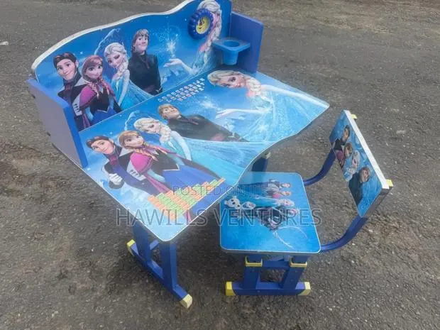 Students Table and Chair · Photo 1