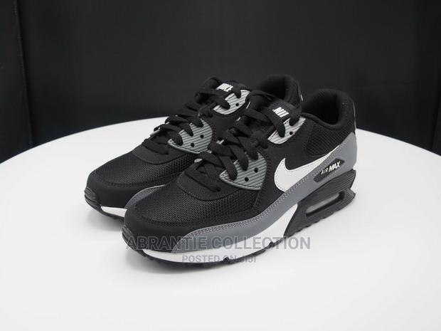Airmax 90 Essential Black/White Cool Grey · Photo 3