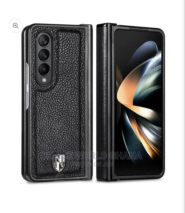 Pinnacle Caseneo Leather Case for Samsung Z Fold4 and Fold3 · Photo 1