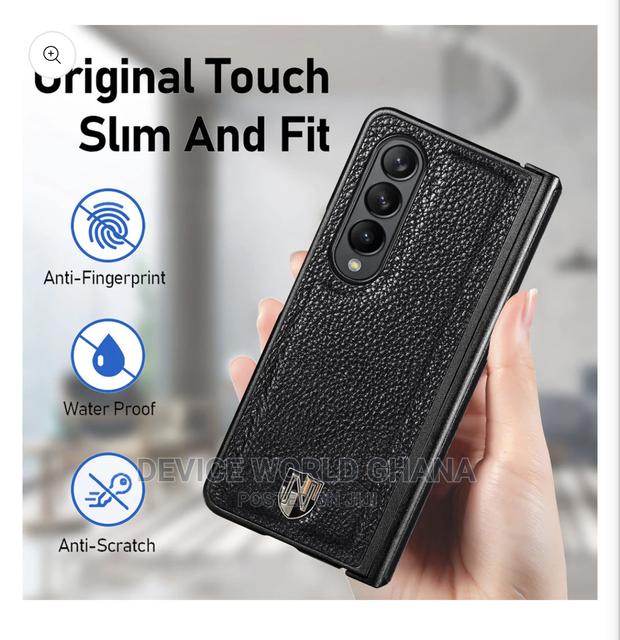 Pinnacle Caseneo Leather Case for Samsung Z Fold4 and Fold3 · Photo 4