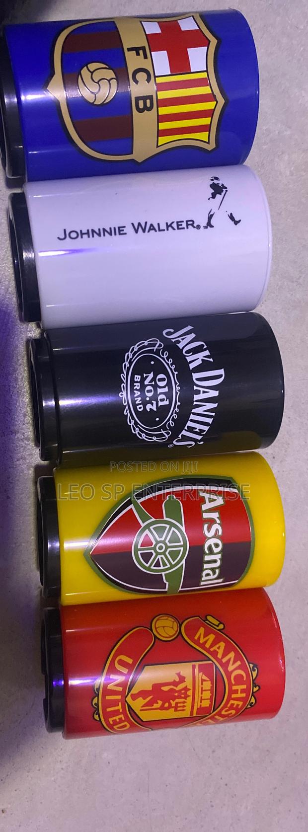 Customized Magnetic Automatic Bottle Opener · Photo 3