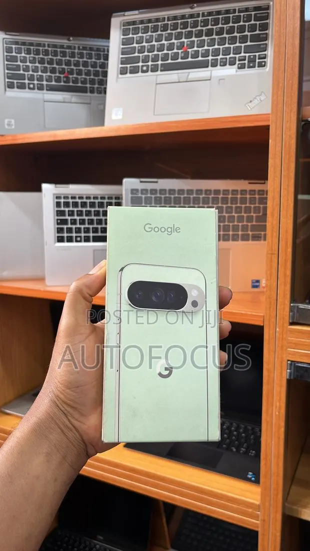 New Google Pixel 10 Pro XL 256 GB Green · Photo 1