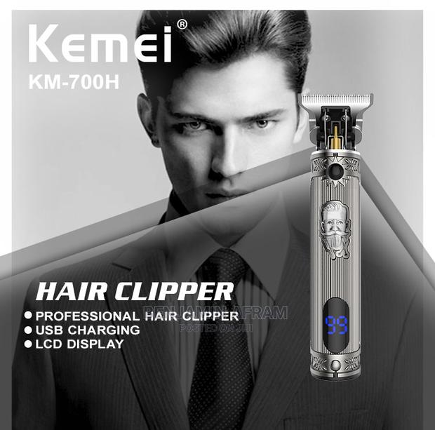Power Display Rechargeable Barbering Machine · Photo 2