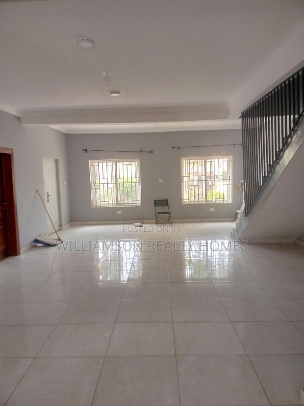 5bdrm Duplex in Hfc Estate, Spintex for rent · Photo 2