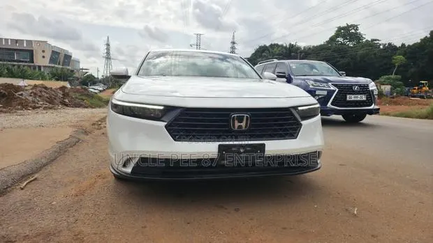 Honda Accord LX CVT 2024 White · Photo 1