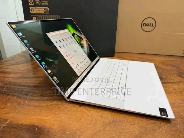 New Laptop Dell XPS 13 16GB Intel Core i7 SSD 512GB · Photo 1