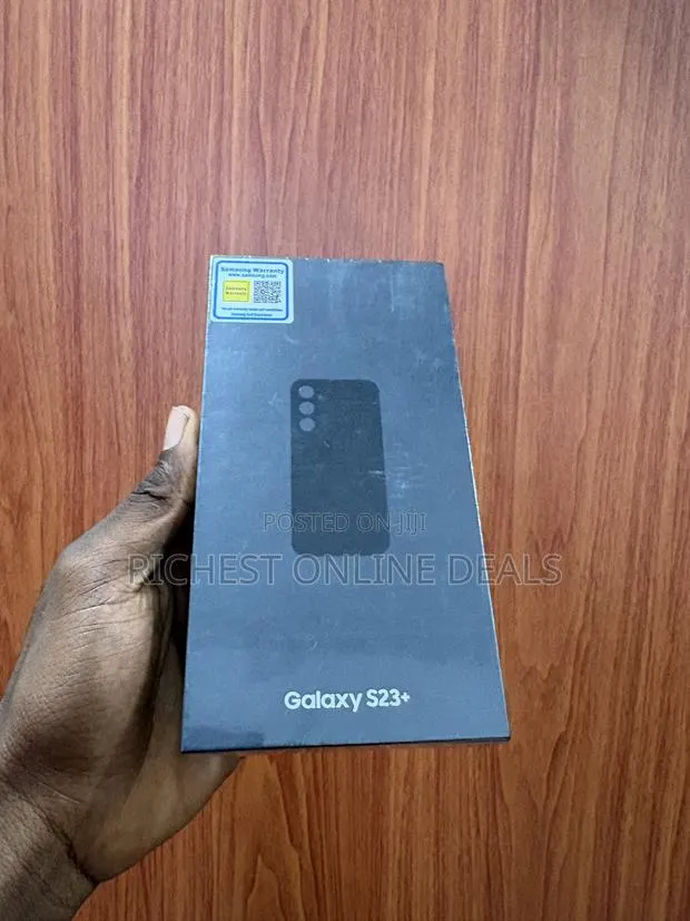New Samsung Galaxy S23+ 256 GB Black · Photo 3