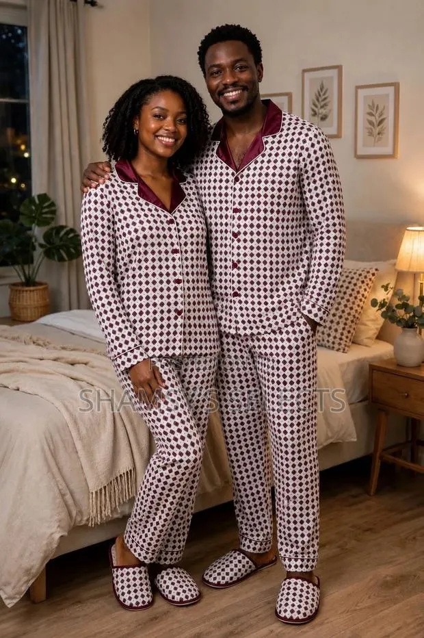 Couples Pajama Set: Matching Couple Sleepwear · Photo 1