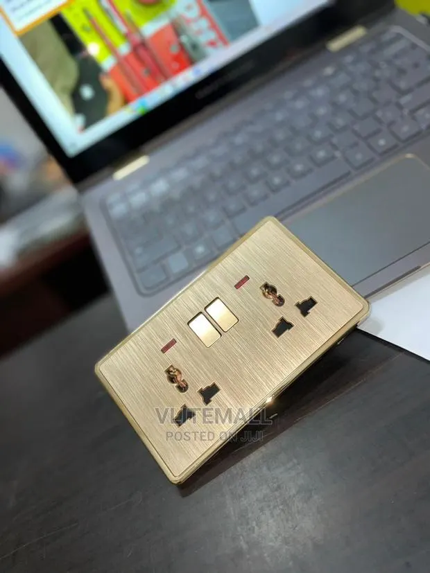 Gold Double Socket · Photo 1