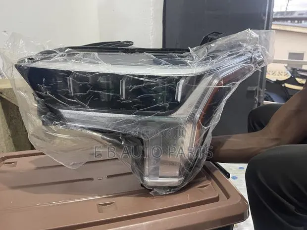 Tundra 2024 Headlight Led Left · Photo 1