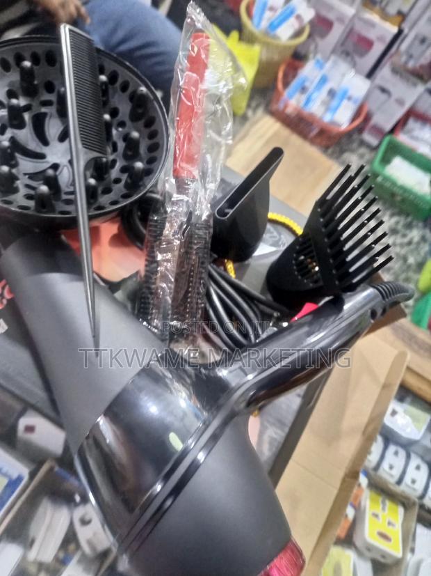 Sonar Hair Dryer 5 in 1 · Photo 2