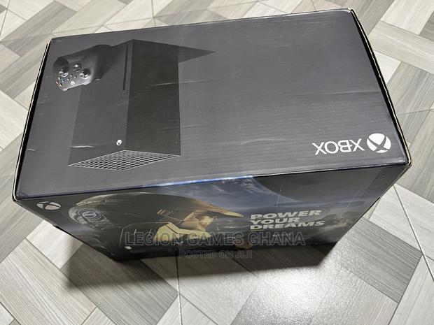 Xbox Series X · Photo 3
