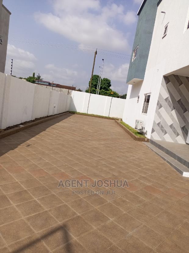 4bdrm House in Manet Court Estate for rent · Photo 5