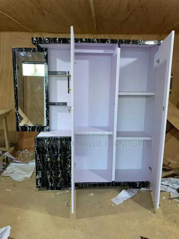 3 in One Wardrobe With Dresser · Photo 1