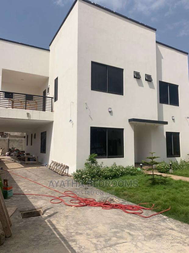 4bdrm House in Ayathar Bedroom, New Town for Sale · Photo 6