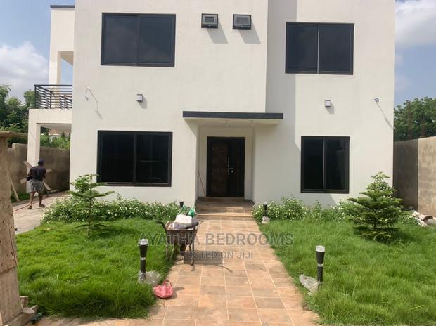 4bdrm House in Ayathar Bedroom, New Town for Sale · Photo 8