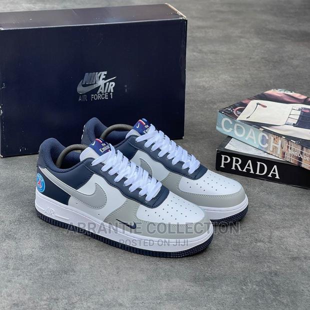Nike America Air Force 1 Midnight Navy · Photo 1