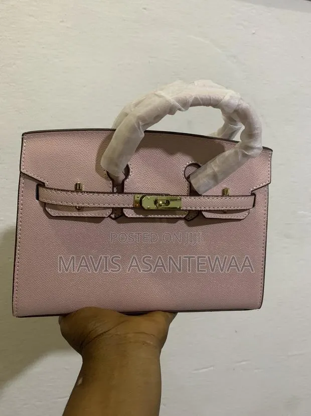 Ladies Bags · Photo 1