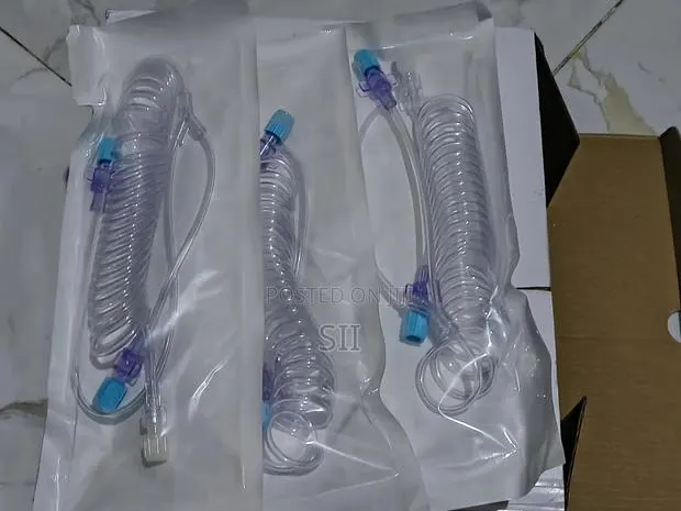 Straight/Y Connecting Tubes · Photo 1