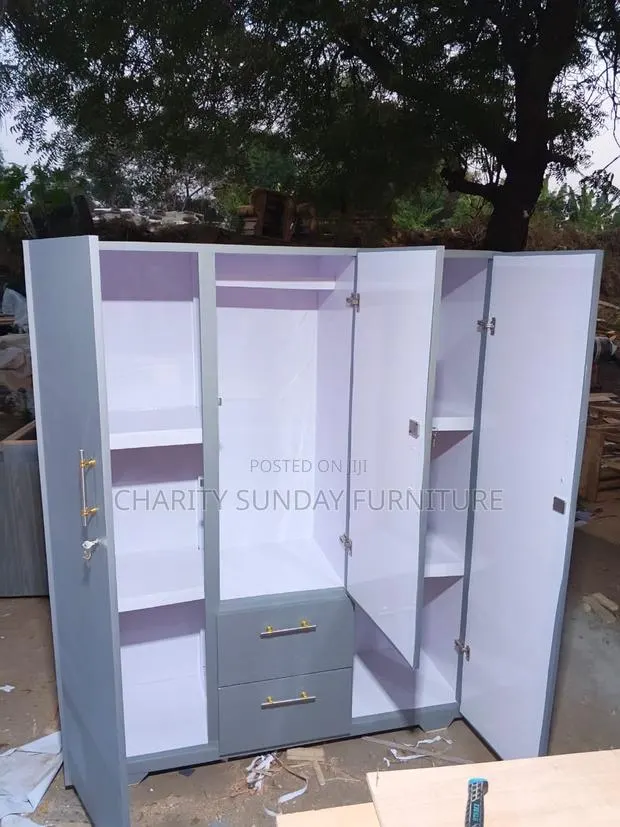 Triple Neat Wardrobe · Photo 1