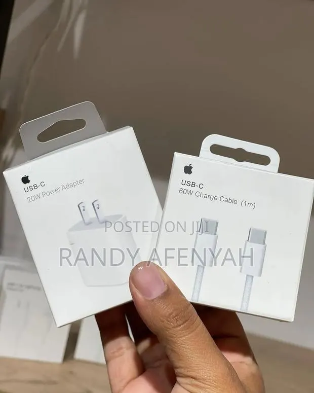 Apple Type C to C Charger · Photo 1