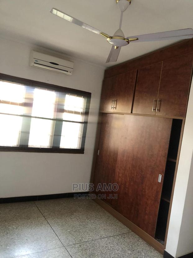 Executive Three Bedroom · Photo 3