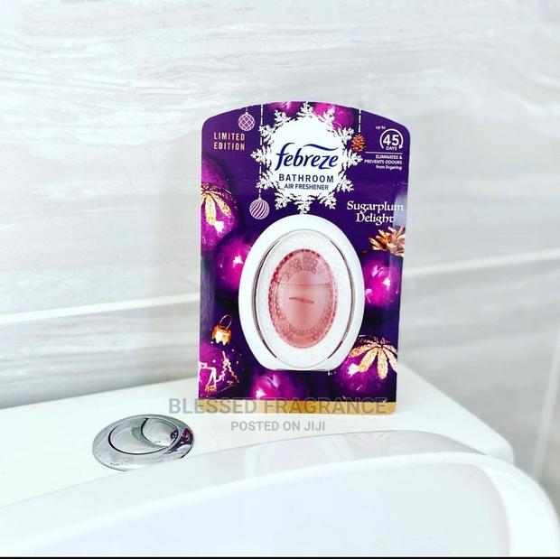 Febreze Bathroom Air Freshener · Photo 8