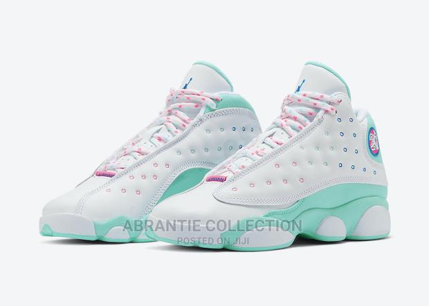Air Jordan Retro 13 · Photo 2