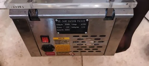 Commercial Vacuum Machine · Photo 2