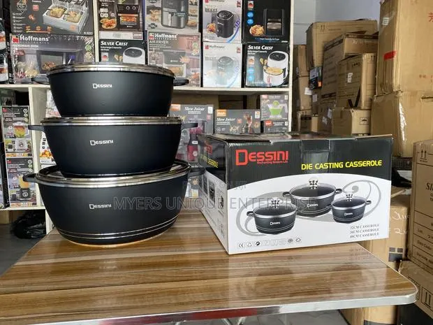 High Quality 3 Sets Large Nonstick Pots · Photo 1