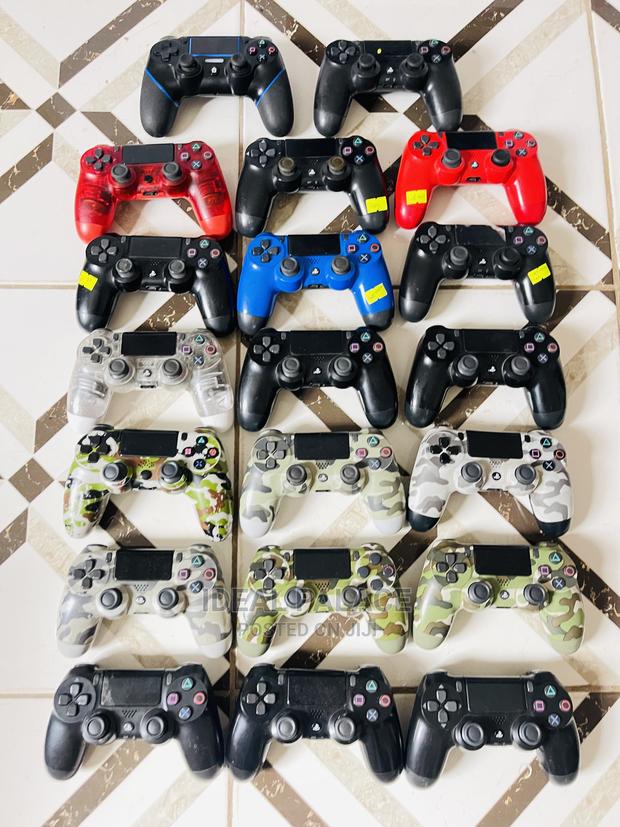 Playstation Consoles at Christmas Discount Prices · Photo 7