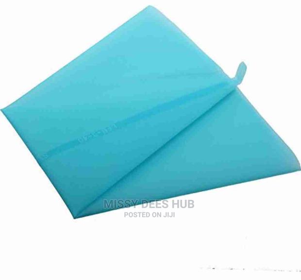 Reusable Silicone Piping Bags · Photo 3