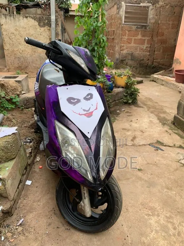 Kymco Xciting 2021 Purple · Photo 1
