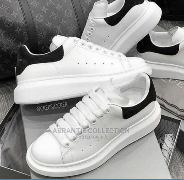 Alexander McQueen · Photo 1