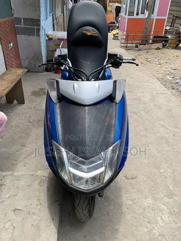 Yamaha 2026 Blue · Photo 1