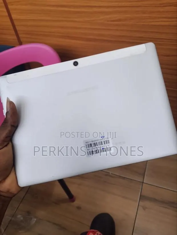 Tablet 64 GB Silver · Photo 1