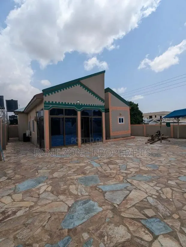 Mini Flat in Ola Achool Area for rent · Photo 1