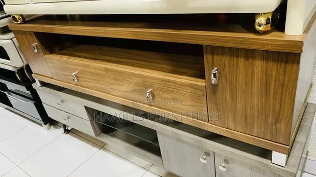 Wooden Tv Stand · Photo 1