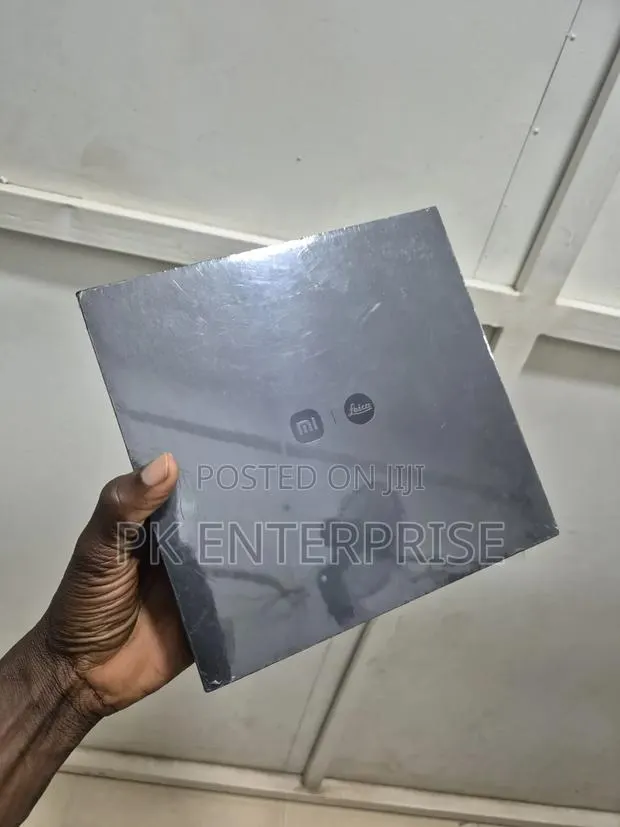New Xiaomi 17 Ultra 512 GB Black · Photo 1