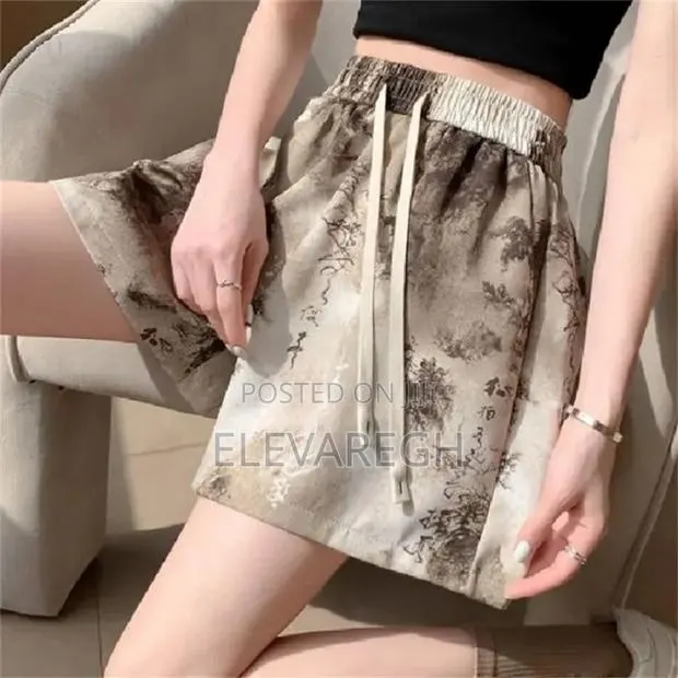 Ladies Tie and Dye Shorts(2XL) · Photo 1