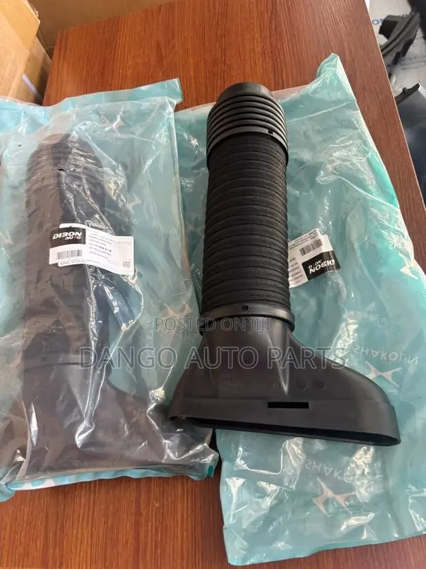 Mercedes Benz C250 Air Intake Holes 2011-2015 Brand New · Photo 1
