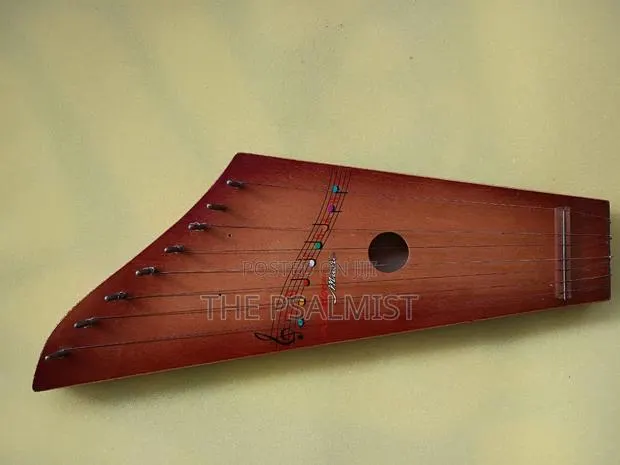 Gusli Vintage Zither · Photo 1