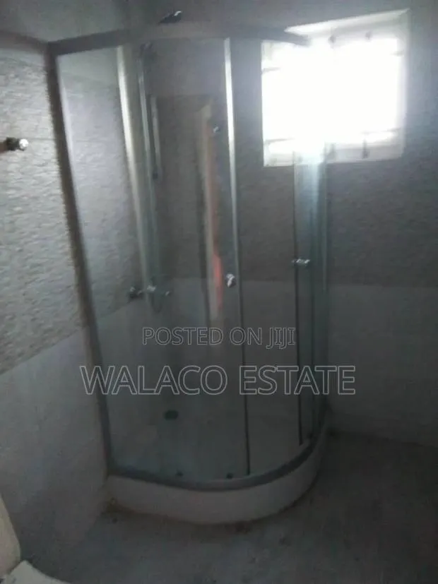 2bdrm Apartment in Walako Estate, Hong Kong for rent · Photo 1