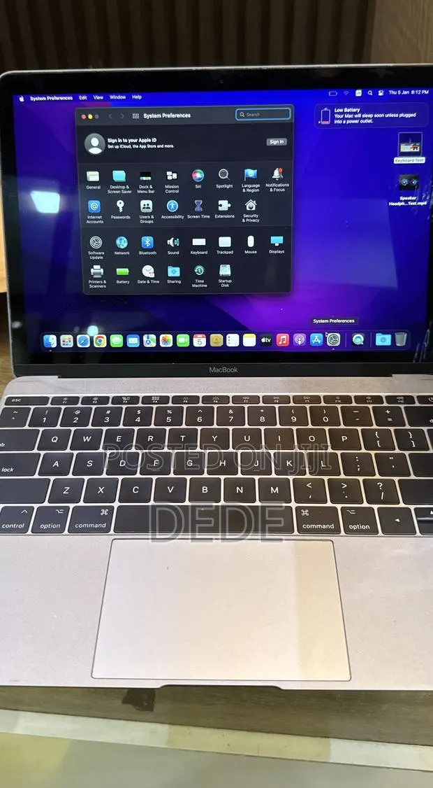 New Laptop Apple MacBook Air 8GB Intel Core M3 SSD 256GB · Photo 1