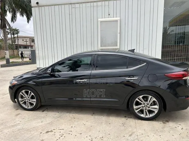 Hyundai Elantra Limited Sedan FWD (2.0L 4cyl 6A) 2017 Black · Photo 1