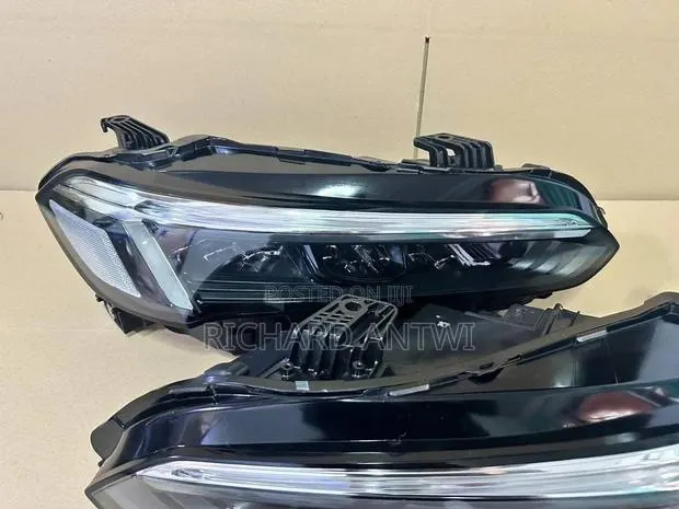Honda Covic Touring Headlight(2016-2020) · Photo 1