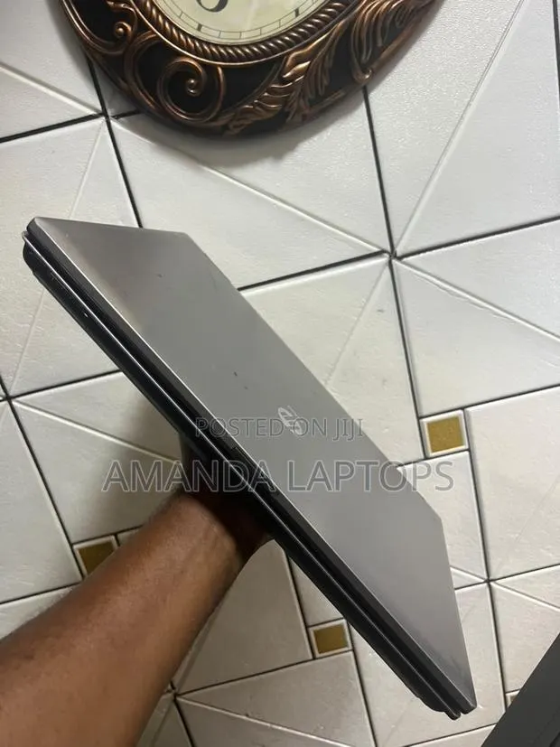 New Laptop HP 650 8GB Intel Core i5 HDD 320GB · Photo 1