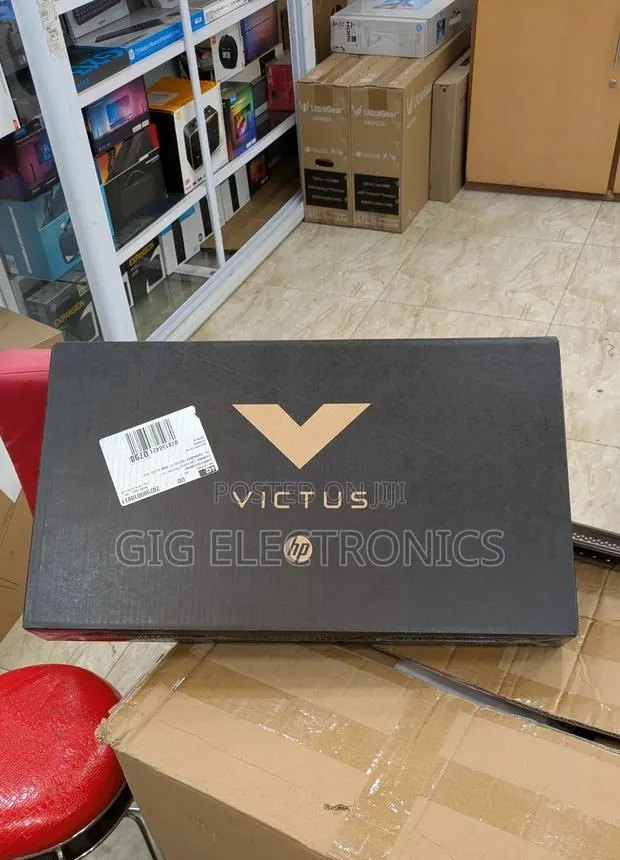 New Laptop HP Victus 15 16GB AMD Ryzen 7 SSD 512GB · Photo 1